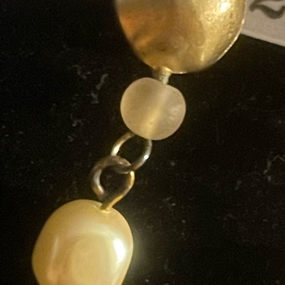 Amy Jo New York Earrings - Picture 3 of 7